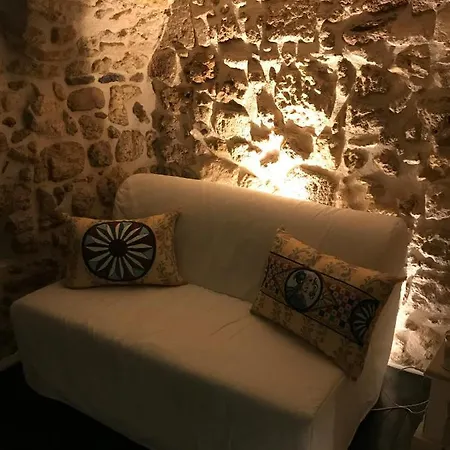 Le Cinque Pietre Apartment *